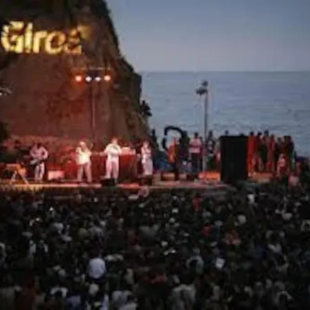 4 Playa Surf Cine- Parking Y Terraza Apartamento *