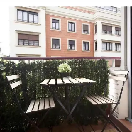 4 Playa Surf Cine- Parking Y Terraza San Sebastian