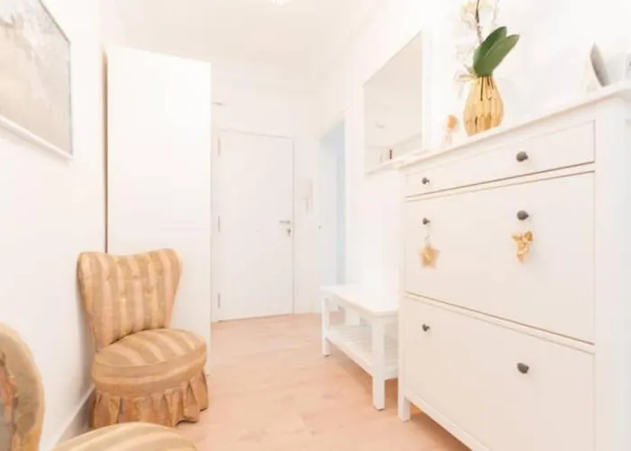 4 Playa Surf Cine- Parking Y Terraza سان سيباستيان