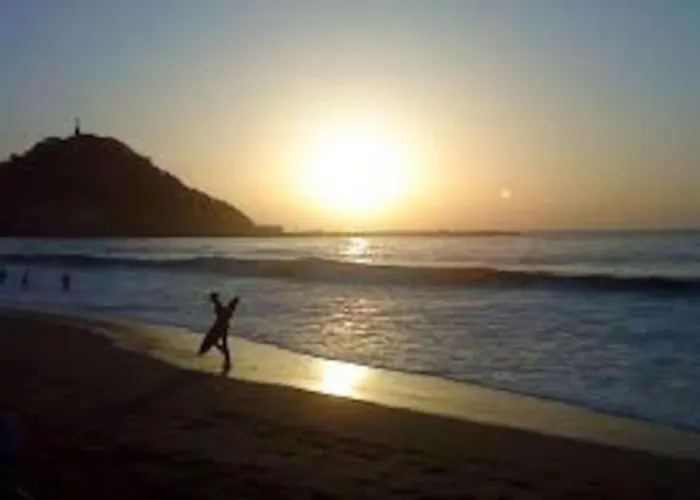 4 Playa Surf Cine- Parking Y Terraza * 산세바스티안