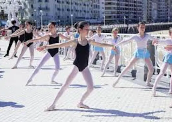 4 Playa Surf Cine- Parking Y Terraza *