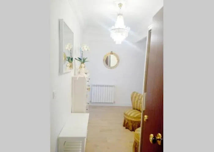 4 Playa Surf Cine- Parking Y Terraza * 산세바스티안