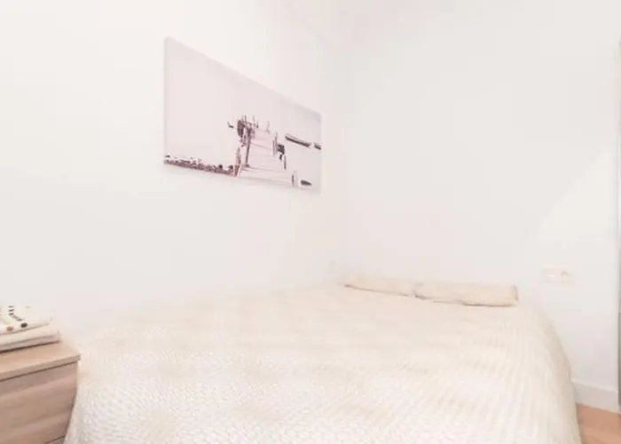 4 Playa Surf Cine- Parking Y Terraza 산세바스티안